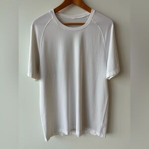 Lululemon T-Shirt Men’s Large